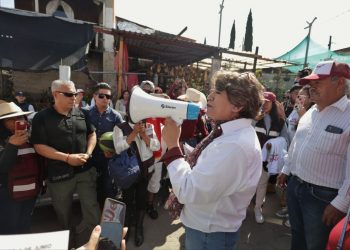 La maestra Delfina Gómez visita el municipio de Isidro Fabela