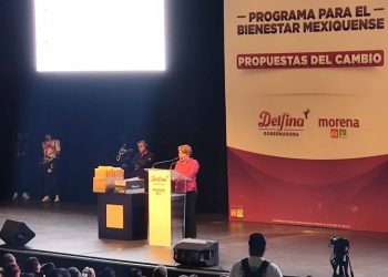 En su arranque de campaña a la gubernatura del Edomex, Delfina Gómez anunció que mantendrá el Salario Rosa y mejorará los programas sociales existentes