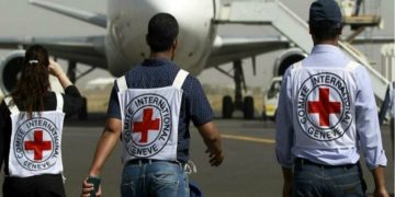 Cruz Roja Internacional anuncia el recorte de mil 500 empleos en el mundo