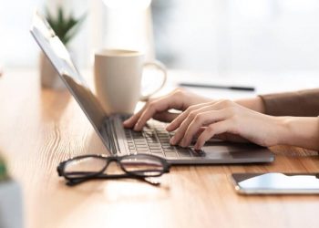Experto recomienda atender estrés laboral para evitar afectaciones de salud