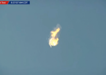 Explota el Starship en el aire, poco después de despegar