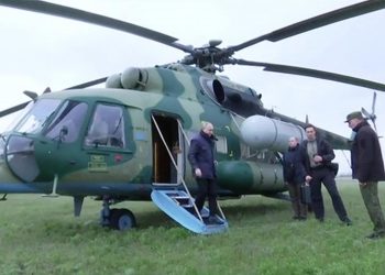 Putin y Zelenski visitan tropas en el frente ante la contraofensiva de Kiev