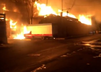 Detienen a presunto responsable del incendio en la Central de Abasto de la CDMX