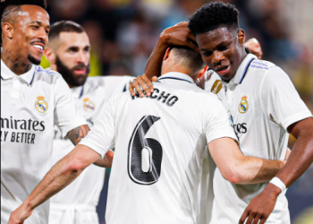 El Real Madrid vence al Cádiz y se niega a dejarse ir en LaLiga