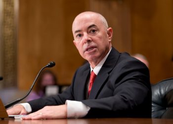 Estados Unidos ve a México como aliado contra fentanilo, asegura Alejandro Mayorkas