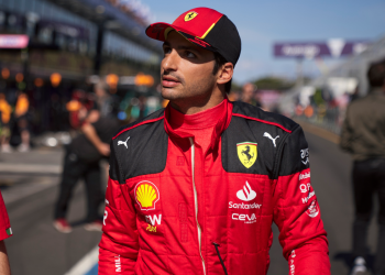 Mi objetivo es estar en Ferrari muchos años: Carlos Saínz