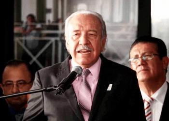 Destituye la Comisión Nacional de Contraloría y Justicia a Ricardo Acedo Samaniego