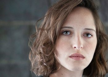 Elisabetha Gruener debuta en la puesta en escena Toc Toc
