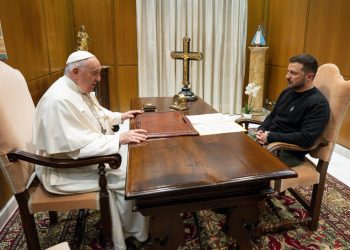 Zelenski se reúnen con el papa Francisco en el Vaticano