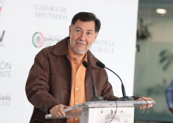 Reclama Gerardo Fernández Noroña a AMLO que lo excluya como corcholata presidencial