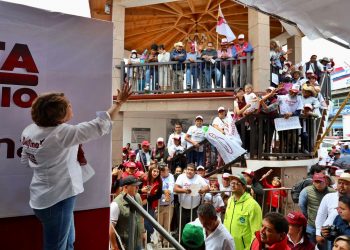 Arreglaremos los caminos saca cosecha en la región mazahua: Delfina Gómez