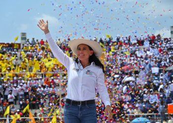 Pese a la intromisión de gobiernos morenistas, Alejandra del Moral crece en la preferencia electoral