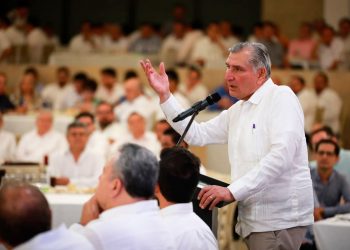 Adán Augusto anuncia apoyo a ampliación del Puerto de Progreso en Yucatán