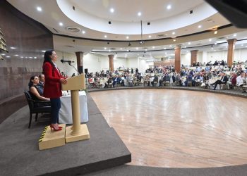 Recibe comunidad libanesa en México a Alejandra del Moral