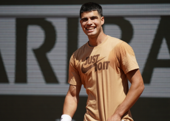 Carlos Alcaraz ya se entrena en Roland Garros