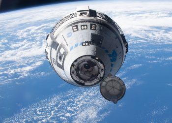Misión privada Ax-2 se separa de la EEI y comienza su regreso a la Tierra