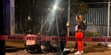 Muere joven fuera del Colegio de Bachilleres 2 tras impacto de petardo