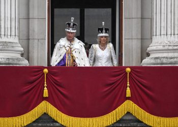 Estas celebridades felicitaron a Carlos III por su coronación