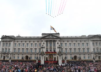 ¿Cuántas personas vieron la coronación de Carlos III en Reino Unido?