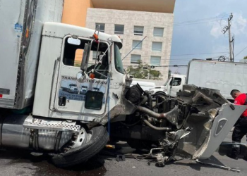 Fuerte accidente deja al menos 5 personas lesionadas en la México- Toluca