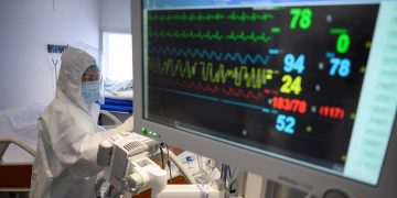 Descubren nuevas variantes genéticas que predisponen a sufrir COVID grave