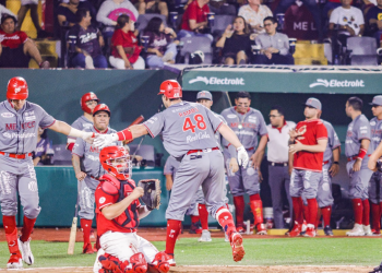 Diablos logra octava victoria al hilo al vencer a el Águila de Veracruz