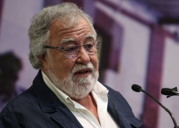Alejandro Encinas fue espiado por Pegasus