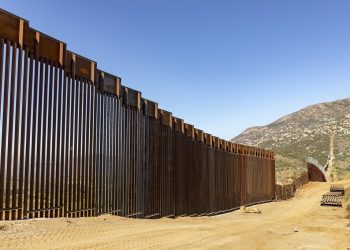 Estados Unidos enviará soldados a su frontera con México