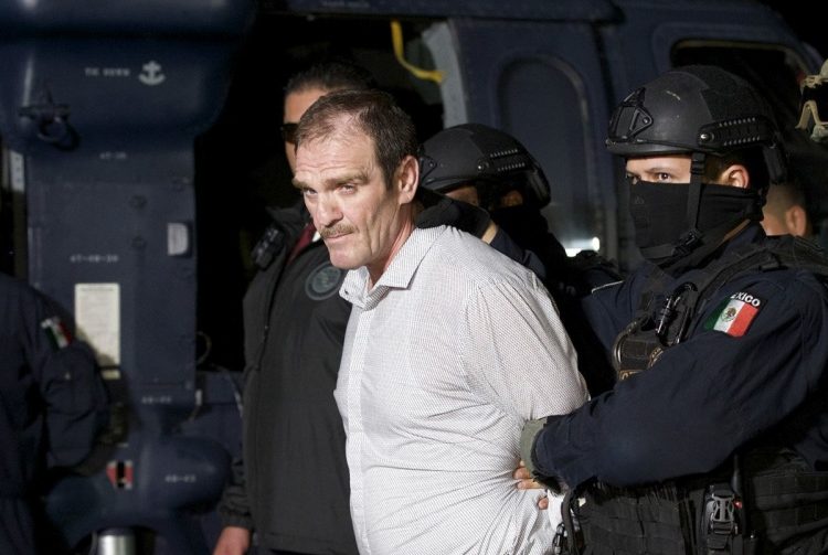 CIUDAD DE MÉXICO, 15JUNIO2016.- Héctor Palma Salazar "alías El Güero Palma" fue detenido al reingresar a México por su probable responsabilidad en dos homicidios cometidos en nuestro país.
FOTO: PGR /CUARTOSCURO.COM