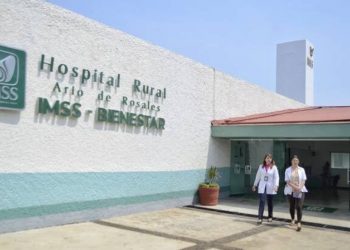 Médicos jubilados del IMSS firmaron contrato para incorporarse a IMSS-Bienestar