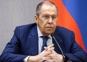 Lavrov se reúne con enviada especial de ONU para abordar situación de los niños en Ucrania