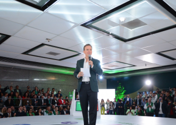 Manuel Velasco será incluido en encuesta de Morena: Karen Castrejón
