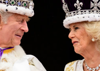 Leticia Bonifaz: Visiones distintas sobre la coronación del Rey Carlos III