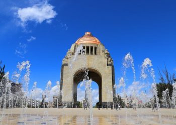 Preparan festejo por el Día de las Madres en el Monumento a la Revolución, aquí los detalles