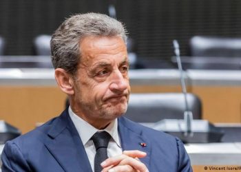 Confirman sentencia de 3 años a Sarkozy por corrupción