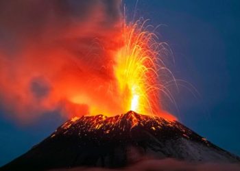 Volcán Popocatépetl continúa su actividad volcánica