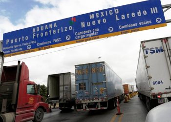 Esto opina Concamin sobre las revisiones de los tractocamiones que transitan de México a EU