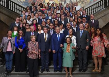 Esto dijo Ricardo Monreal sobre la reunión que sostuvieron senadores de Morena con López Obrador