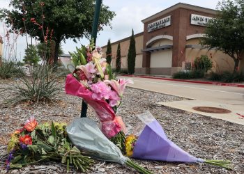 Policía identifica a un hombre de 33 años como autor del tiroteo en Texas