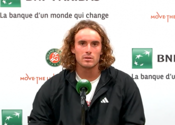 Tsitsipas apabulla a Carballés en su vigésimo triunfo en París