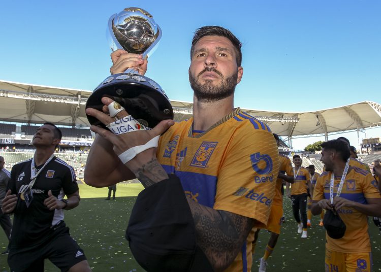 Andre-Pierre Gignac of Tigres c with the Champion trophy during the game Pachuca vs Tigres UANL, corresponding to the Champion of Champions of the BBVA MX League Season 2022-2023, at Dignity Health Sports Park Stadium, on June 25, 2023.



Andre-Pierre Gignac  de Tigres con el Trofeo de Tigres durante el partido Pachuca vs Tigres UANL, correspondiente al Campeon de Campeones de la Liga BBVA MX Temporada 2022-2023,  en el Estadio Dignity Health Sports Park, el 25 de junio de 2023.