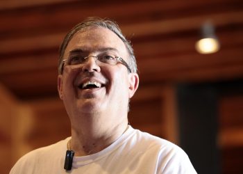 Marcelo Ebrard mañana se registrará en el proceso interno de Morena