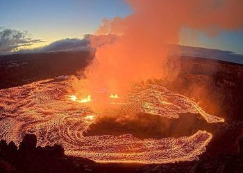 Entra en erupción uno de los más jóvenes volcanes