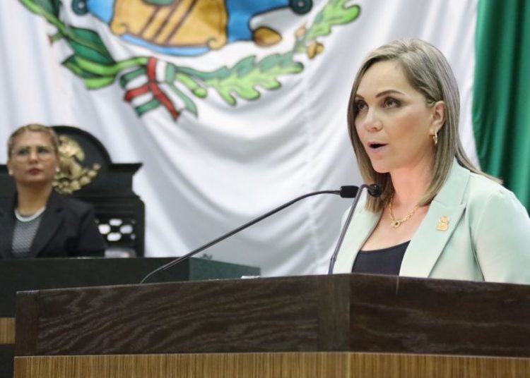 La iniciativa es promovida por la diputada local del PAN Myrna Flores Cantú