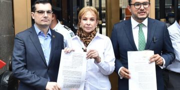 Oposición acude a la Corte por desaparición de Conacyt y Ley Minera