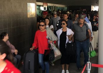 Productores de Sinaloa liberan aeropuerto de Culiacán