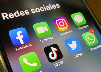 ¿Cuántas horas pasa un mexicano en redes sociales y cuál es la favorita? Te contamos