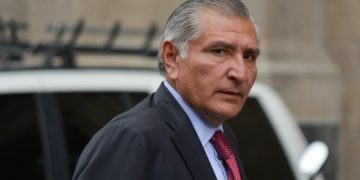 ¿Por qué Adán Augusto López no se registrará en persona?