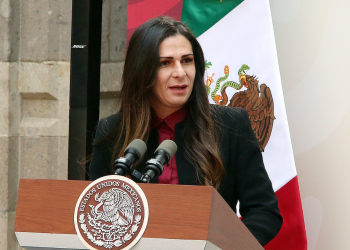 Piden comparecencia y destitución de Ana Gabriela Guevara