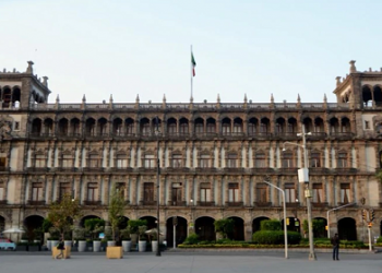Se analizará la ruta para elegir al sustituto de la Jefa de Gobierno: Barrera